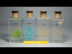 Perfume natural de encargo 200ml del sitio del difusor de Reed con la decoración de las flores falsas