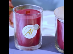 El tarro de cristal perfumó el peso de la cera de la vela 380g con la tapa de madera