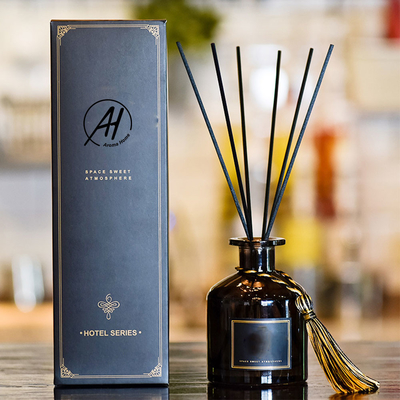 Rota de madera Reed Diffuser Bottle negro 50ml de la fragancia de la tapa con el palillo
