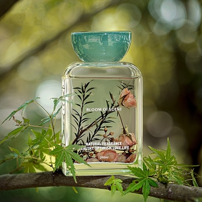la tapa de la resina del aceite esencial 140ml fijó la fragancia fresca Reed Diffuser With Rose Flower del bolso