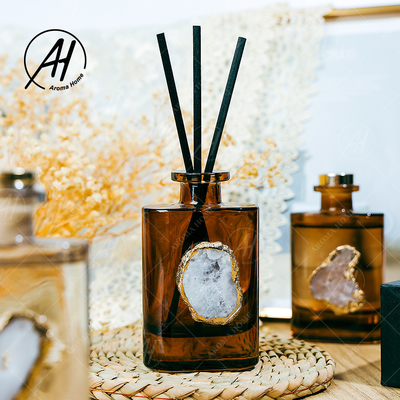 Aroma de oro Reed Diffuser 180ML del aceite esencial de la botella de vidrio de la tapa del cuadrado de la rota de la fibra