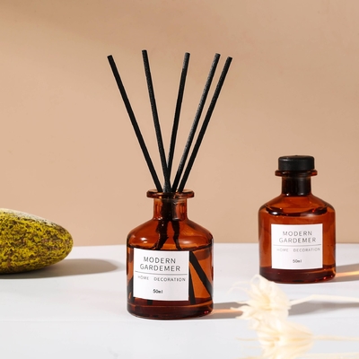 Aroma Reed Diffuser And Oil 50ml de la botella DPMA de Brown pequeño