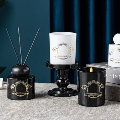 Juego de regalo de difusor de lámina con velas aromáticas naturales en tarro de botella blanco y negro