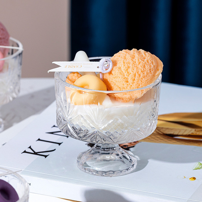 El HOGAR del AROMA vende al por mayor la vela sospechada única del helado para la decoración casera que la cera de cristal hecha a mano de la soja mira al trasluz los regalos de la Navidad