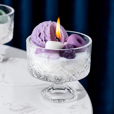 El HOGAR del AROMA vende al por mayor la vela sospechada única del helado para la decoración casera que la cera de cristal hecha a mano de la soja mira al trasluz los regalos de la Navidad