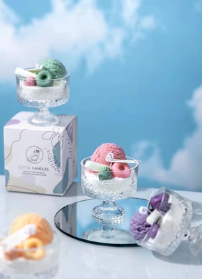 El HOGAR del AROMA vende al por mayor la vela sospechada única del helado para la decoración casera que la cera de cristal hecha a mano de la soja mira al trasluz los regalos de la Navidad