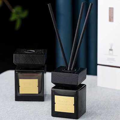 Modifique el vidrio casero Reed Diffuser del negro para requisitos particulares del palillo del aceite de la fragancia de la decoración del aire que refresca