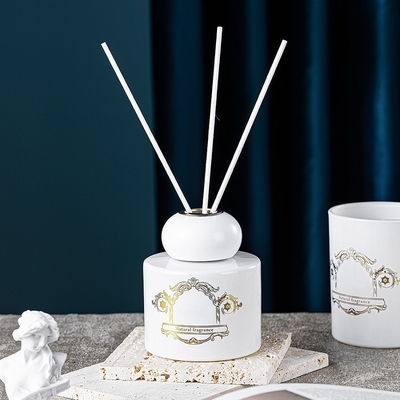 Velas blancas Reed Diffuser Gift del olor del aceite de la fragancia del tarro de la botella del negro del ambientador de aire