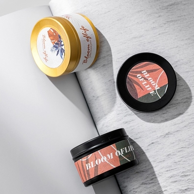 El HOGAR del AROMA modificó a Mini Black para requisitos particulares y el regalo de oro del color fijó la vela perfumada de la cera de la soja de la fragancia casera de 5 olores