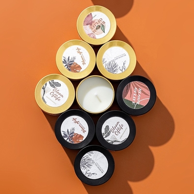 El HOGAR del AROMA modificó a Mini Black para requisitos particulares y el regalo de oro del color fijó la vela perfumada de la cera de la soja de la fragancia casera de 5 olores