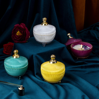 La cera mezclada de la planta inmortalizó la vela de encargo del Aromatherapy de la taza de oro de la flor hecha a mano