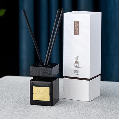 Reed Diffuser Air Freshener Scent casero mira al trasluz el sistema natural del regalo del aroma del aceite de la fragancia