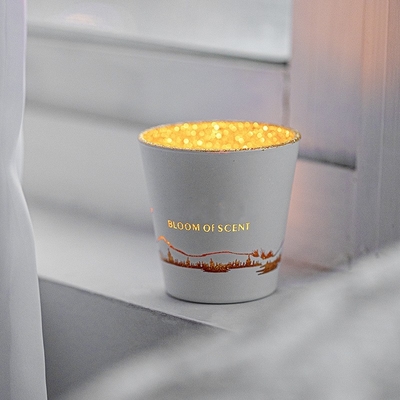 La cera hueco Tealight de la soja del tarro de la taza de la silueta del blanco verde hacia fuera sospechó velas