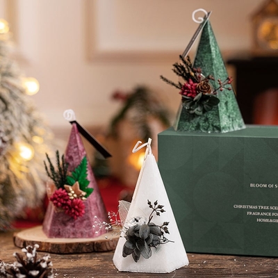 Tipo de pirámide romántico del árbol de navidad de la flor velas del pilar del cono con la caja de regalo 2pcs