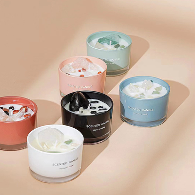 La piedra colorida de encargo Crystal Aromatherapy Soy Wax Scented mira al trasluz el lujo de relajación