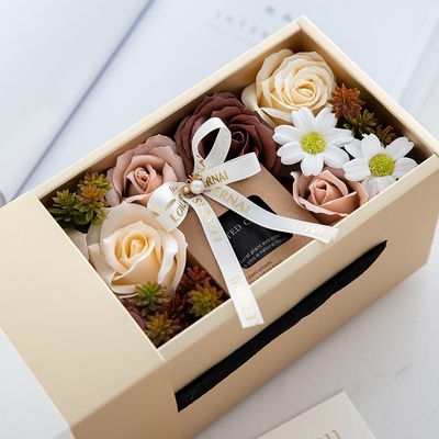 Sistema perfumado personalizado de lujo del regalo de la vela del tarro de Brown de la flor de la planta de la cera de cristal de la soja