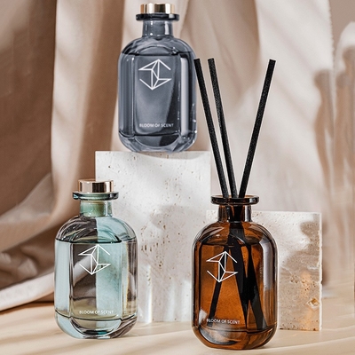 Aceite francés de Reed Diffuser With Natural Essential de la botella de vidrio de la caja de regalo del palillo de la rota del perfume