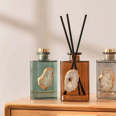 El HOGAR Amber Crystal Essential Oil Reed Diffuser del AROMA fija 180ml para el dormitorio