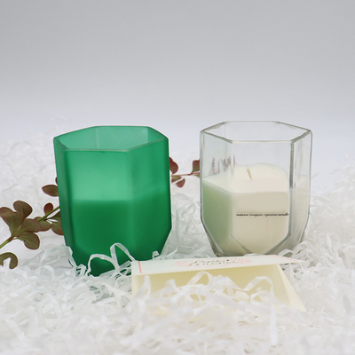 Vela perfumada de la cera de la soja del hogar del aroma con el tarro modificado para requisitos particulares de la vela del hexágono para la decoración casera