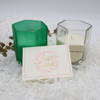 Vela perfumada de la cera de la soja del hogar del aroma con el tarro modificado para requisitos particulares de la vela del hexágono para la decoración casera
