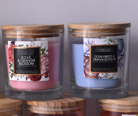 Aduana de cristal de la vela del caramelo rojo del hogar del aroma sospechada con la tapa de madera