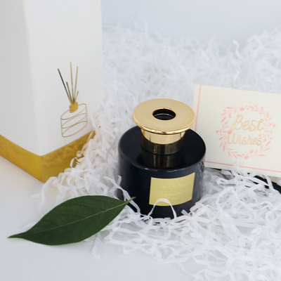 Regalo de lujo de la botella del negro de Reed Diffuser 100ml del aroma fijado con la tapa del oro