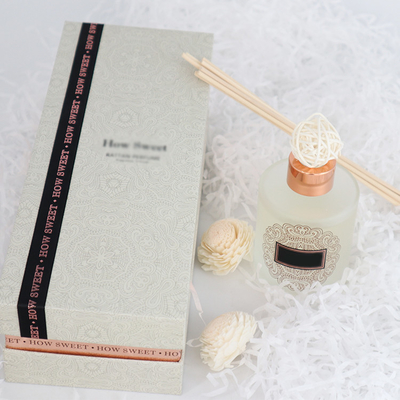 Aroma Reed Diffuser Luxury 126ml alrededor del sistema del regalo de la botella con Sola Flower