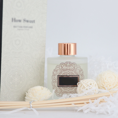 Aroma Reed Diffuser Luxury 126ml alrededor del sistema del regalo de la botella con Sola Flower