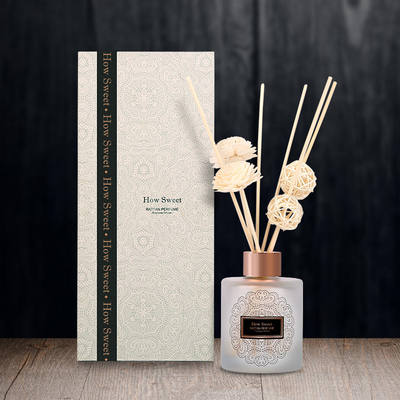 Aroma Reed Diffuser Luxury 126ml alrededor del sistema del regalo de la botella con Sola Flower