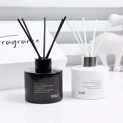 El regalo de Reed Diffuser 2pk del aroma fijó el perfume de lujo 120ml con Black Box