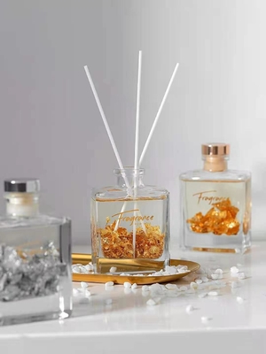 Canela Reed Diffuser Perfume 120ml de la Navidad con la hoja de plata del oro