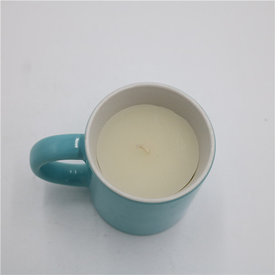 La taza de té redonda azul brillante del hogar del aroma sospechó la vela de cerámica 5.5oz de la soja